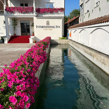 International 4* Paraćin