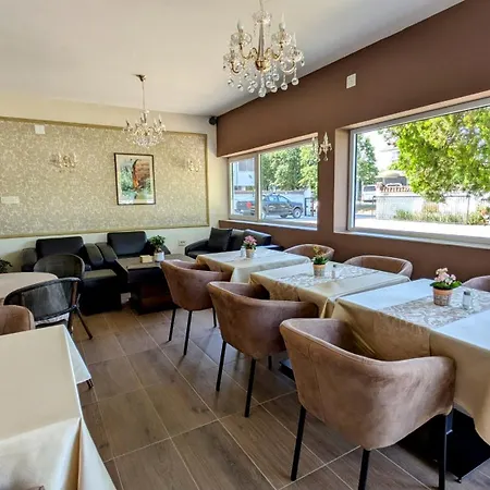 International Hotel Paraćin